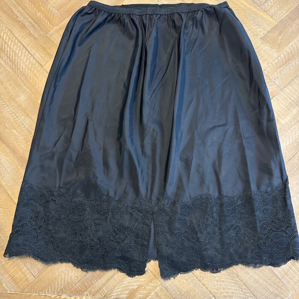 Vintage Wonder Maid Black Half Slip Womens Size Small Lace Nylon Made USA